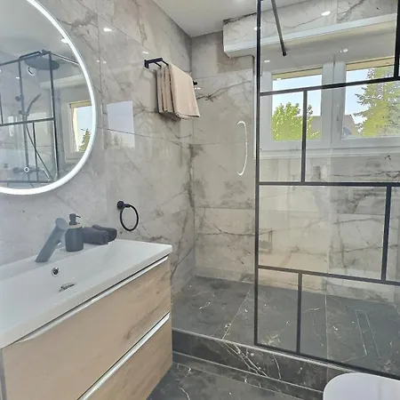 Appartamento Moderne Et Cosy Avec Balcon - Parking Gratuit - Netflix Wintzenheim