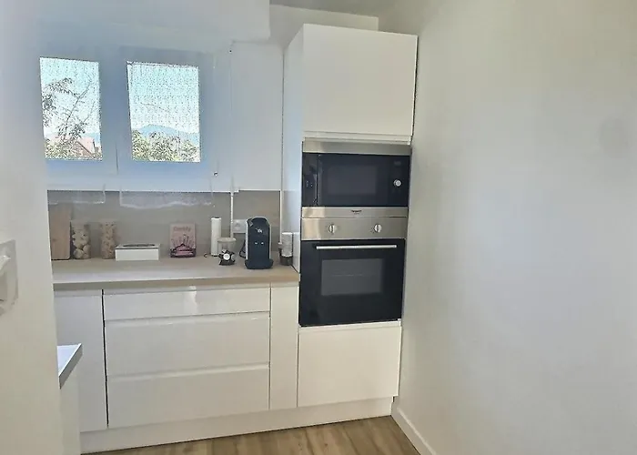 Moderne Et Cosy Avec Balcon - Parking Gratuit - Netflix *